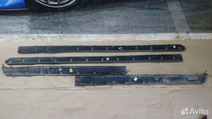 Внутренние декоративные накладки порогов Audi A8