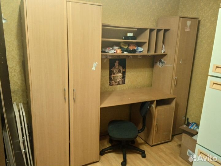Офисная мебель бу столы тумбы шкафы
