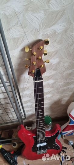 Мастеровая электрогитара