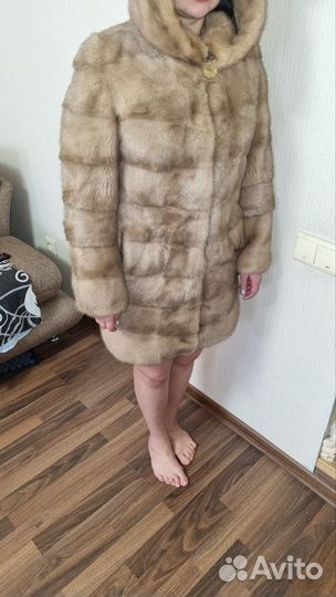 Шуба норковая с капюшоном 42 44