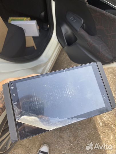 Сенсорная магнитола