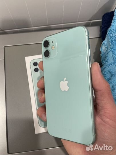 iPhone 11, 64 ГБ