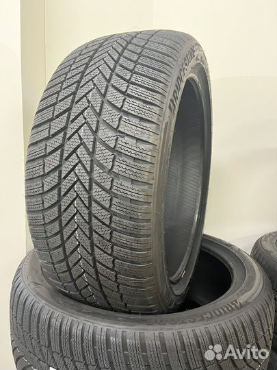 Bridgestone Blizzak LM-005 245/45 R20