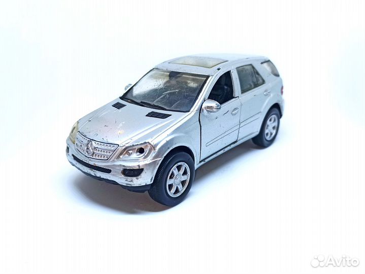 Модель автомобиля Mercedes Benz M class 2006 год