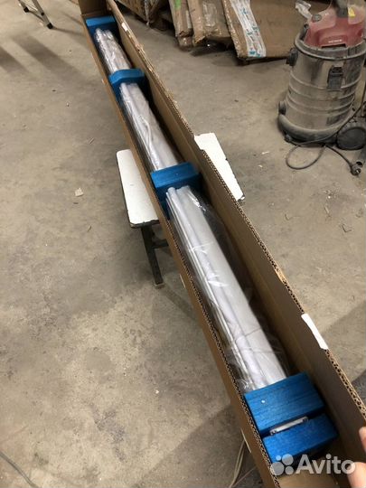 Экран Classic Solution Premier Orion II (16:9) 176