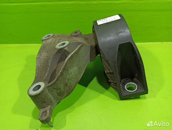 Опора двигателя правая Renault Logan 2 K7MA812