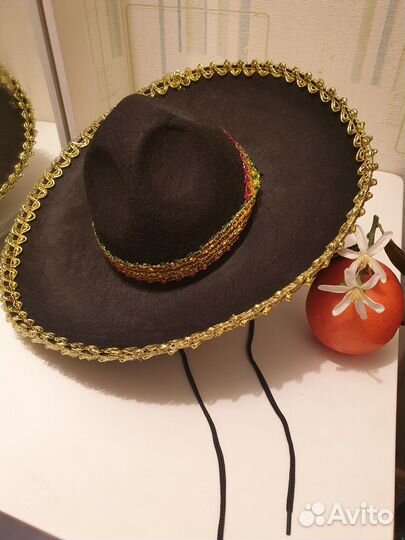 Шляпа карнавальная 