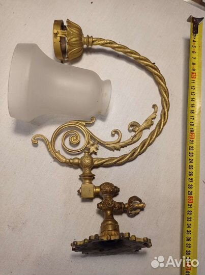 Настенный светильник бра