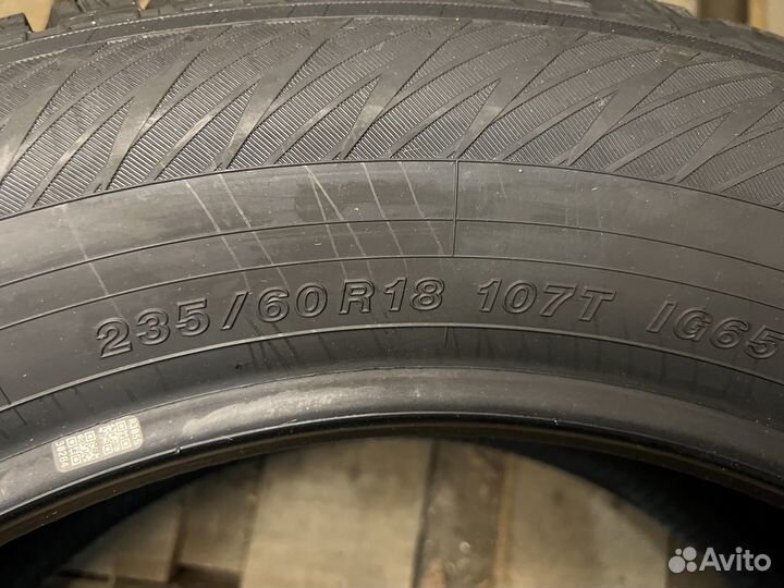 Yokohama IceGuard Stud IG65 235/60 R18 107T