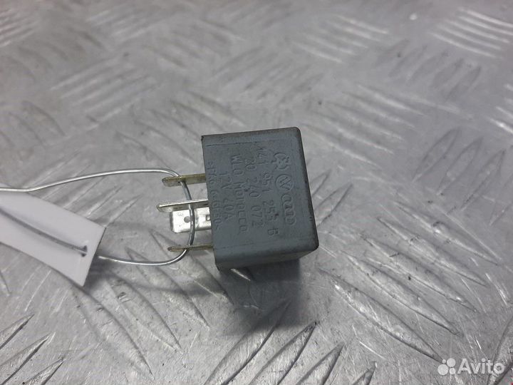 Реле (прочие) Audi A6 4A/C4 1997 141951253B