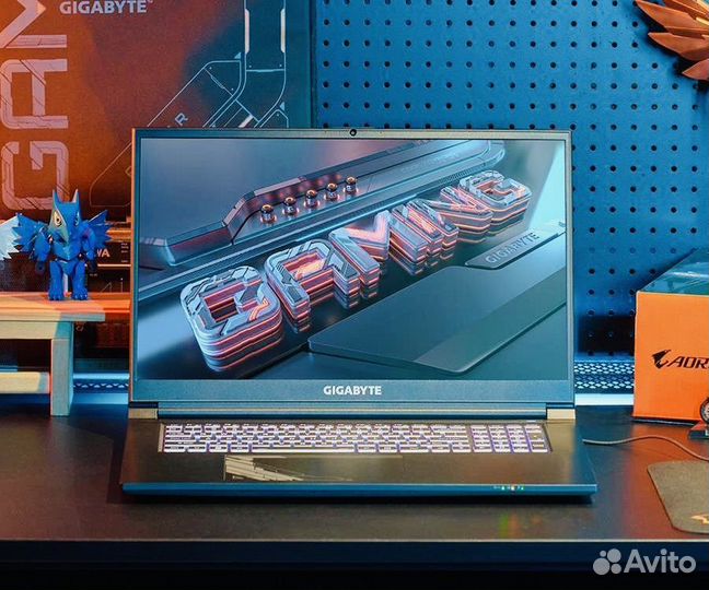 Gygabyte G7 17