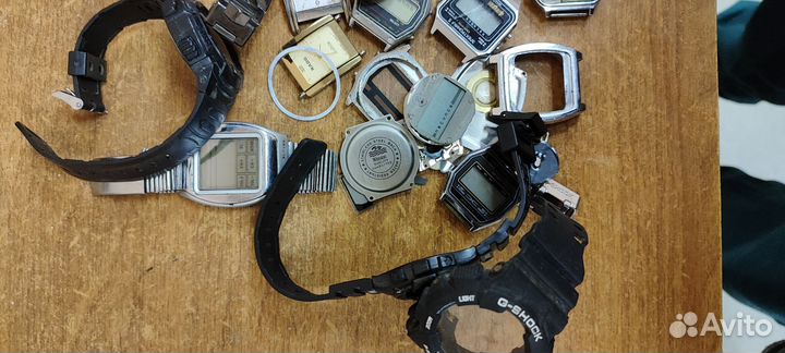 Наручные часы на запчасти