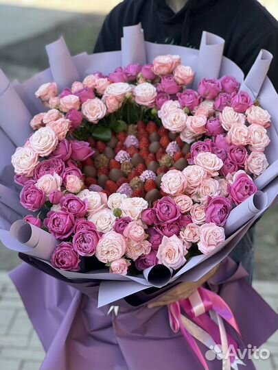 Клубника в шоколаде букеты