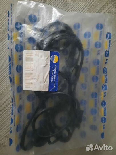 Прокладка клапанной крышки 4 отверстия