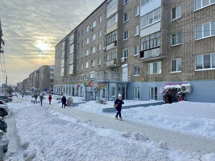 Помещение с сетевым арендатором, 135 м² на 1 линии