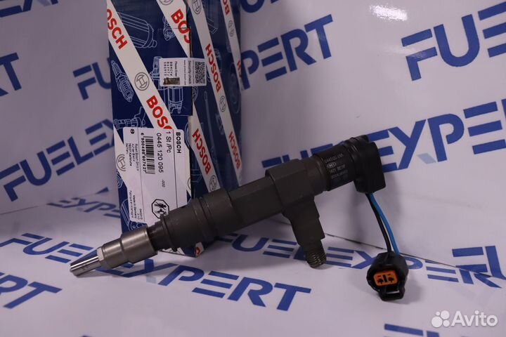 Форсунка топливная 0445120095