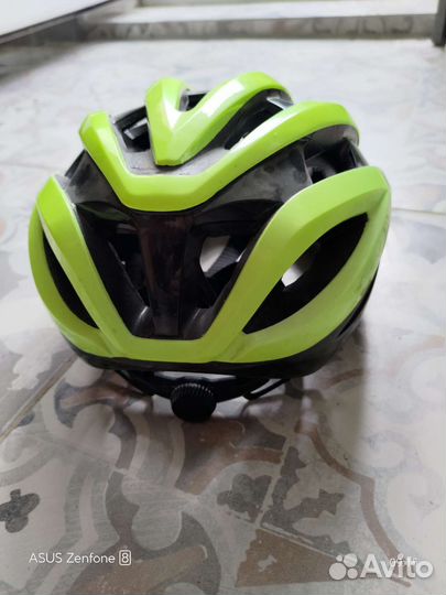 Велошлем giro