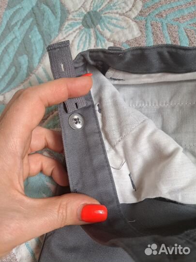 Брюки серые новые 16лет