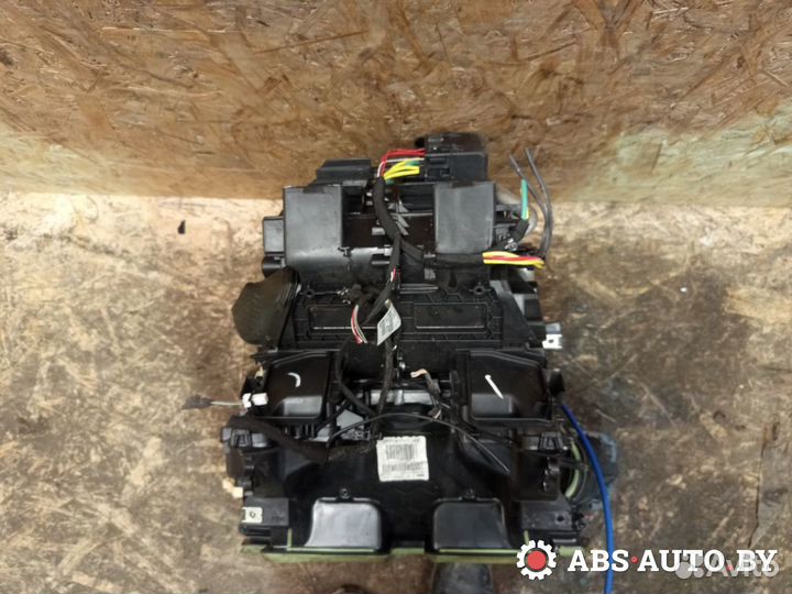 Отопитель в сборе (печка) Renault Grand Scenic 3