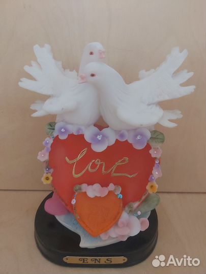 Парные голуби. Статуэтка