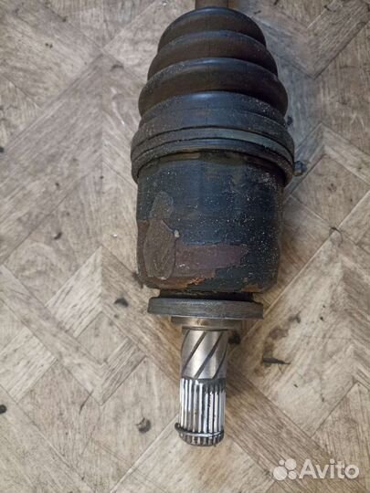 Nissan primera p10 передний левый привод