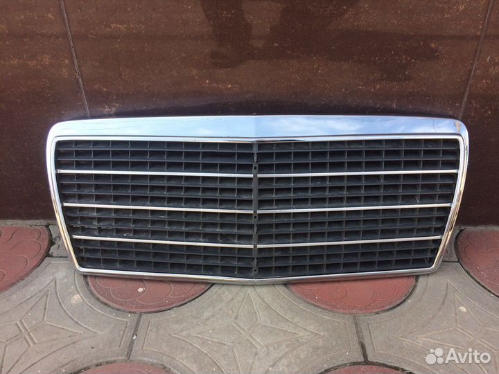 Решетка радиатора mercedes w124 рестайлинг