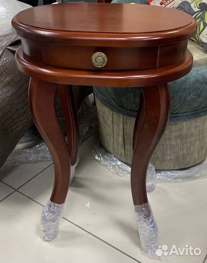 Столик тумба