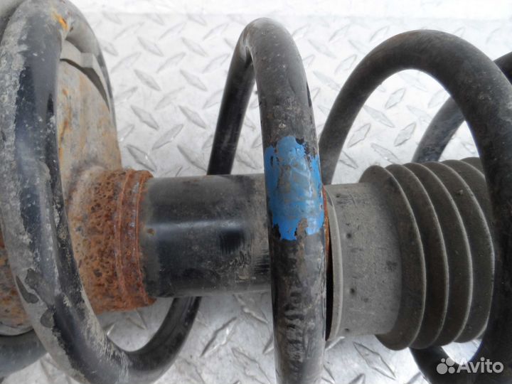 Б/У Амортизатор передний правый в сборе