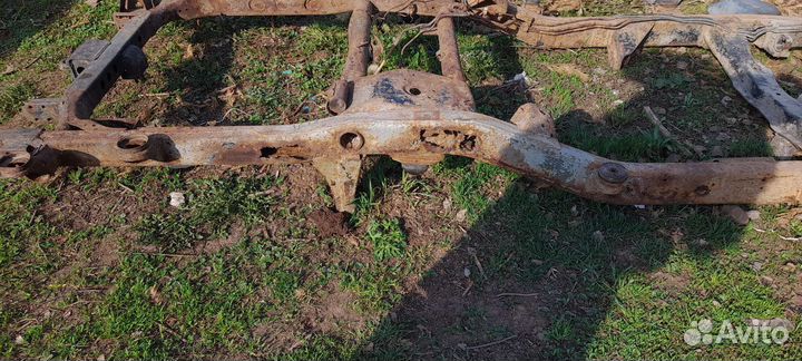 Рама на Mitsubishi Pajero 2