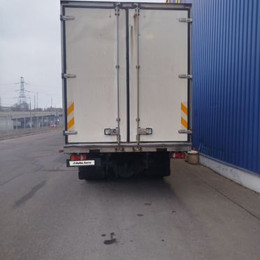 Рефрижератор 50 м³ Volvo FM, 2005