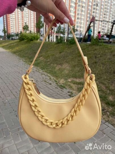 Новая сумка-багет Ostin с этикеткой