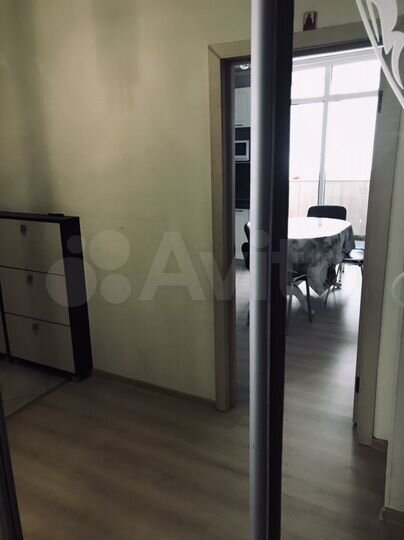 2-к. квартира, 64 м², 2/9 эт.