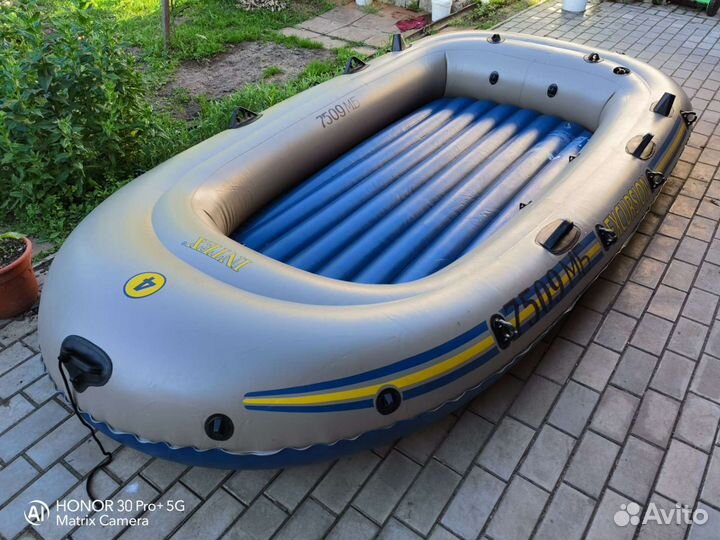 Лодка intex excursion 4