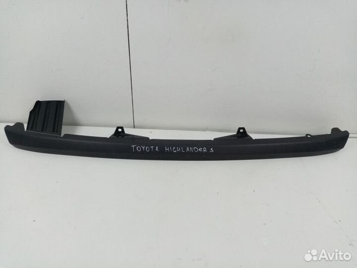 Накладка переднего бампера Toyota Highlander 3 (U5