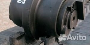 Опорный каток на Komatsu PC55