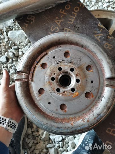 Маховик Volkswagen 415043110