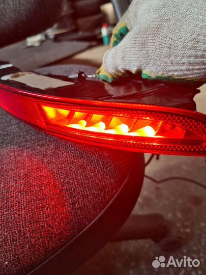 Фара противотуманная задняя правая Geely Atlas Pro