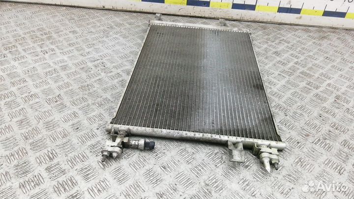 Радиатор кондиционера на Opel Astra J