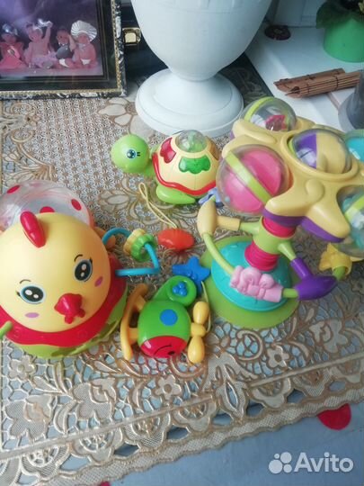 Детские развивающие игрушки для малышей