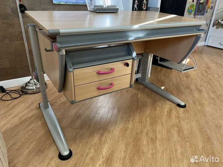 Растущая парта Moll