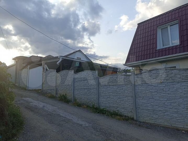 Дом 165,3 м² на участке 6,6 сот.