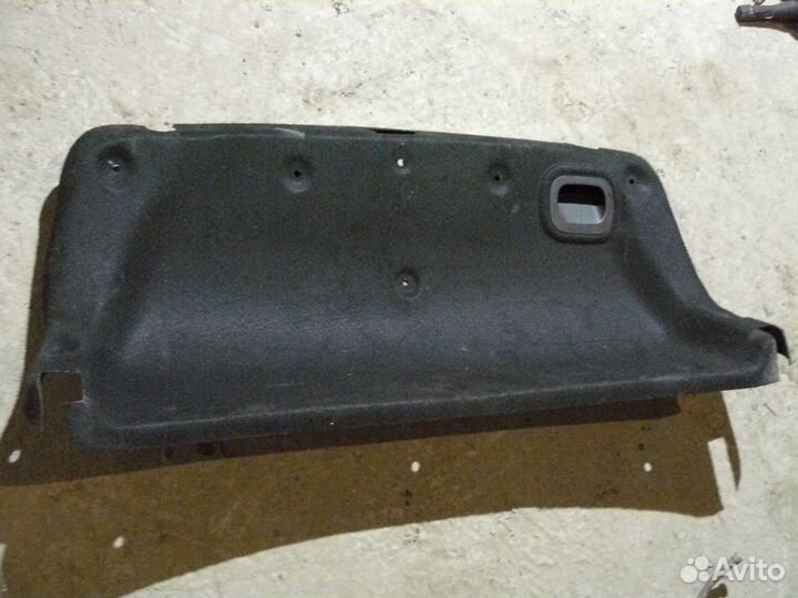 Обшивка крышки багажника для Renault Fluence