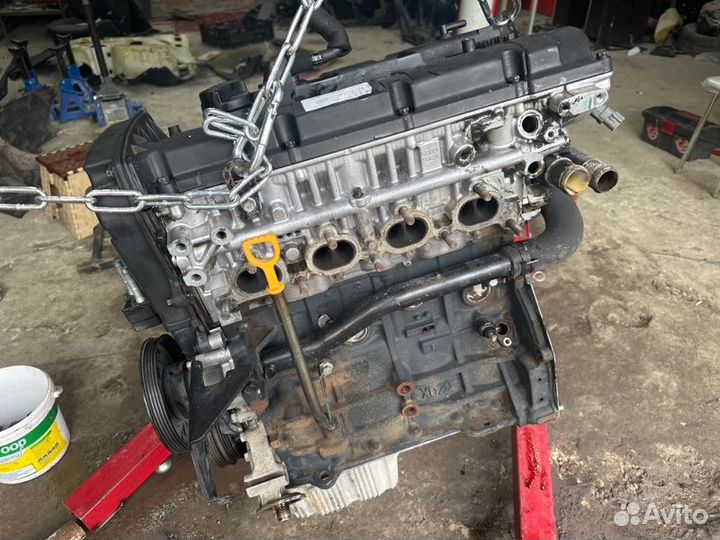 Двигатель в разборе Hyundai 2.0 G4GC