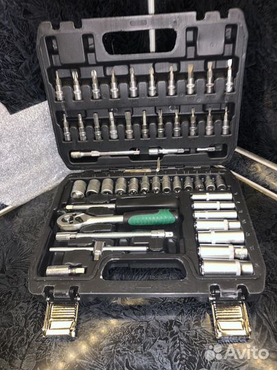 Набор инструментов 1/4 «АВТОХИТ» 53 предмета