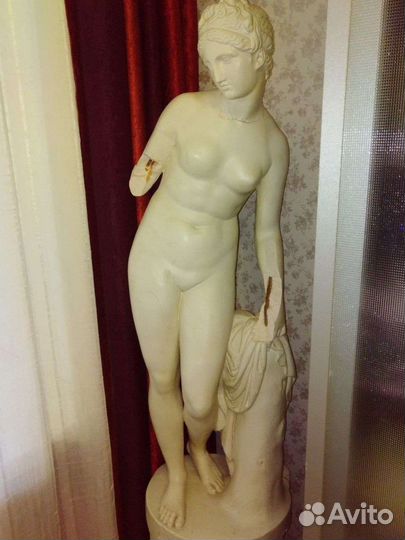 Статуя Венеры