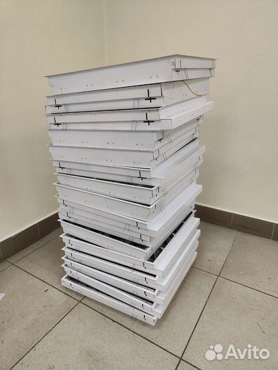 Светильник потолочный встраиваемый