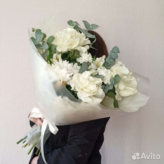 Роскошный белый букет