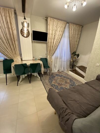 4-к. квартира, 100 м², 6/7 эт.
