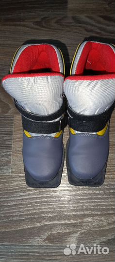 Лыжи, палки, ботинки