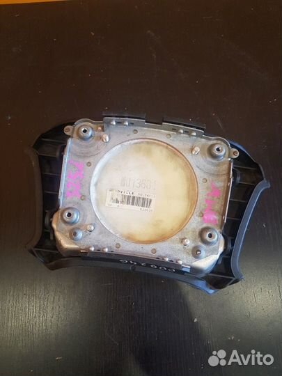 Подушка безопасности водителя Bmw 5-Series